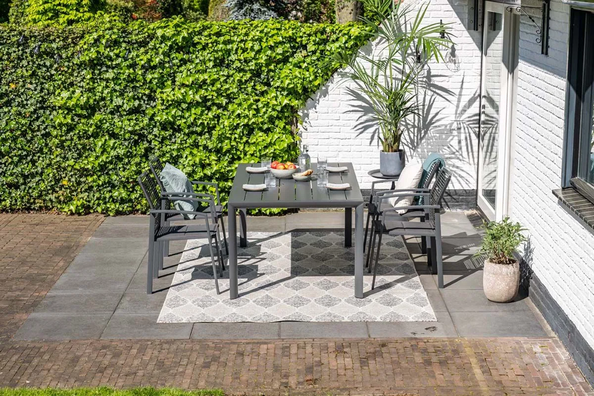 Cosmo dining fauteuil - rope donkergrijs - gevuld textileen Cosmo dining fauteuil - rope donkergrijs - gevuld textileen