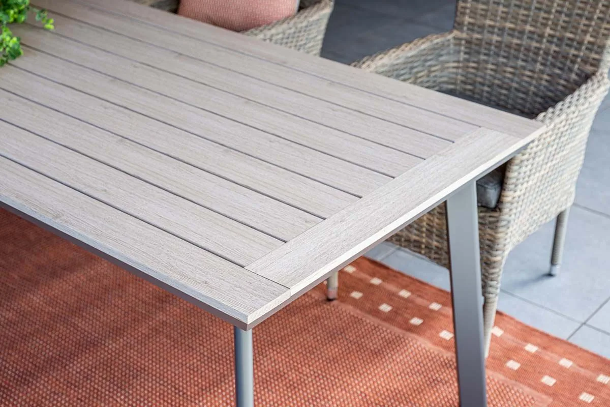 Vigo tafel - 160x90 cm - carbon black - light teak Vironwood Vigo tafel - 160x90 cm - carbon black - light teak Vironwood
