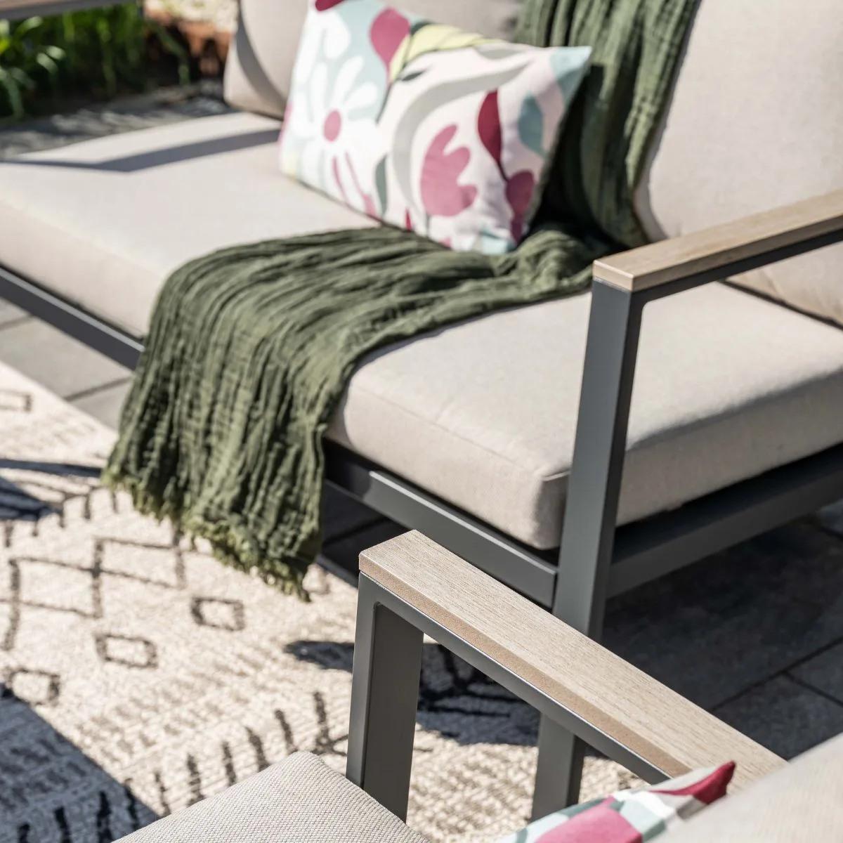 Garden Impressions Ricca salon de jardin aluminium - carbon black - desert sand