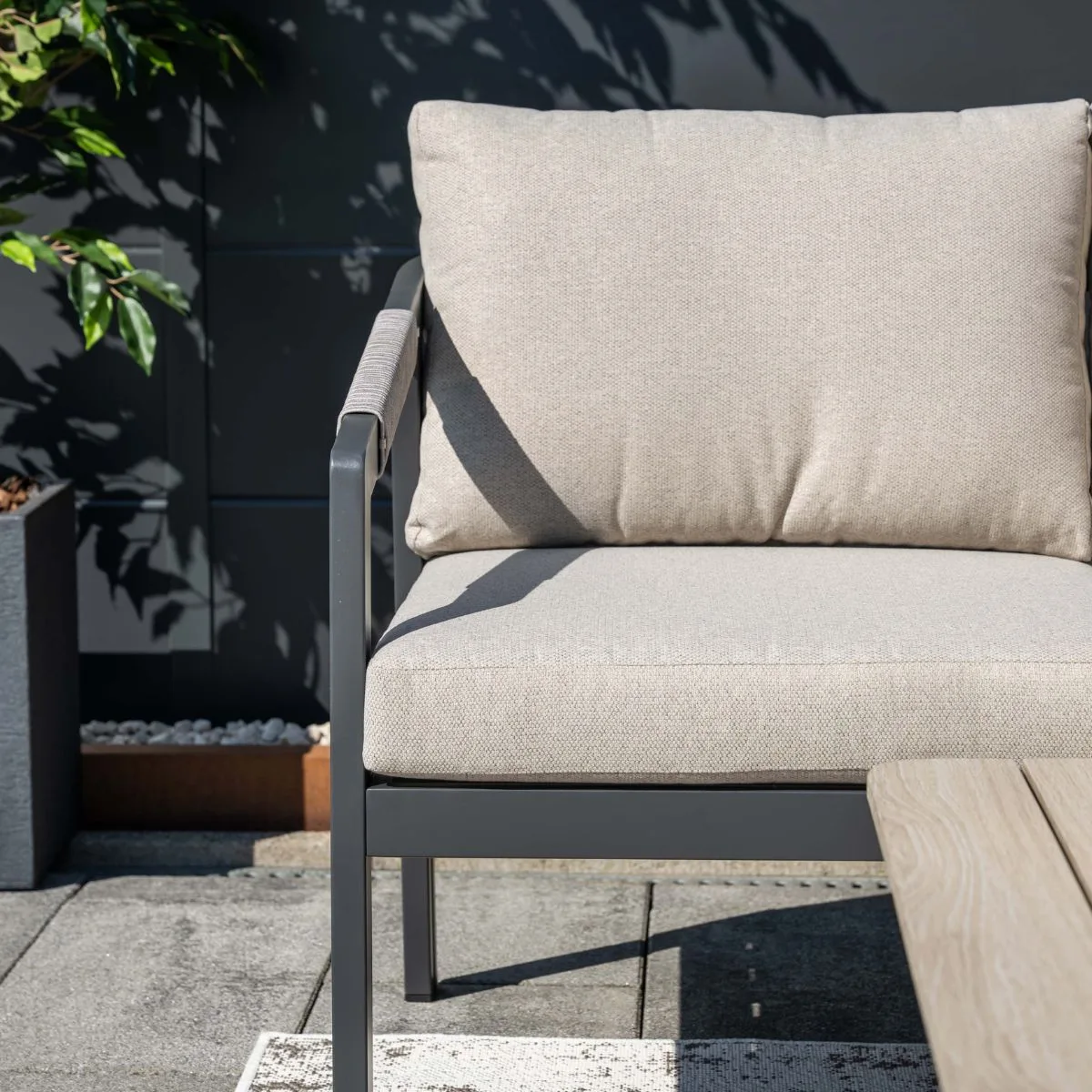 Garden Impressions Terni salon d'angle aluminium - carbon black - desert sand
