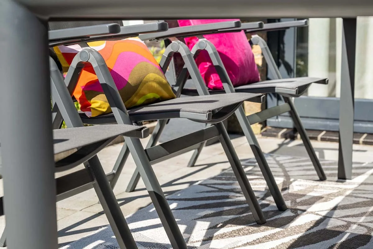 Garden Impressions Osaka chaises réglables 4 pièces + table Terni