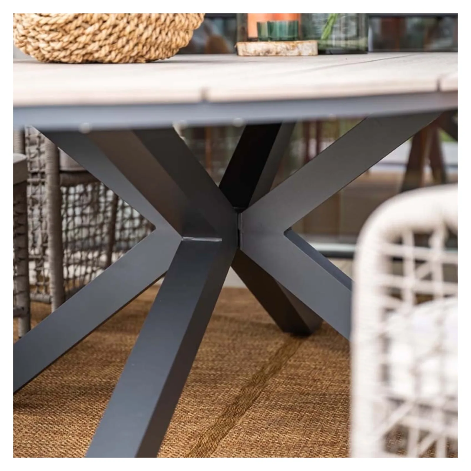 Edison tuintafel - ovaal - 280x140 cm - carbon black - light teak Vironwood 8