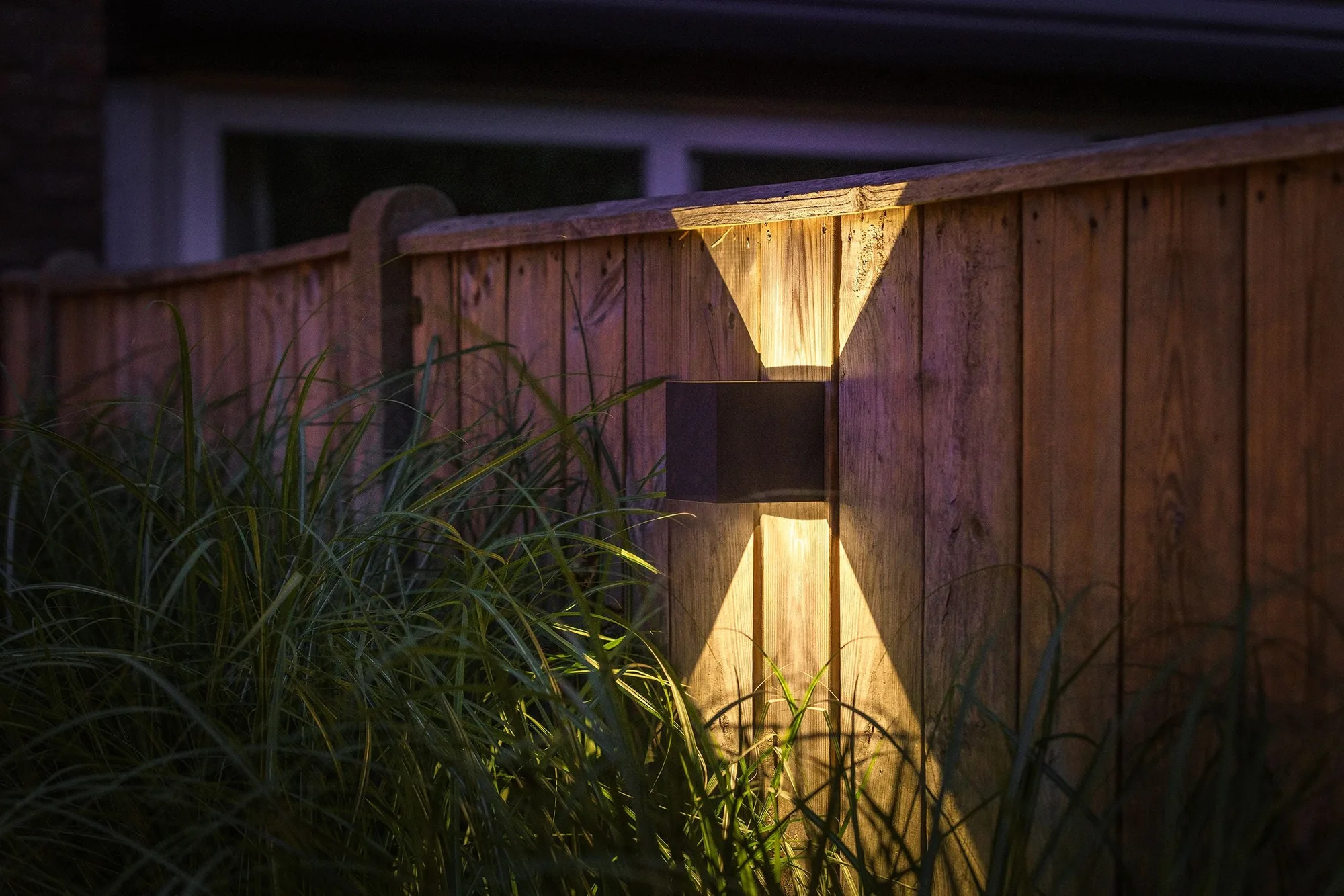 Garden Lights Mauri Black
